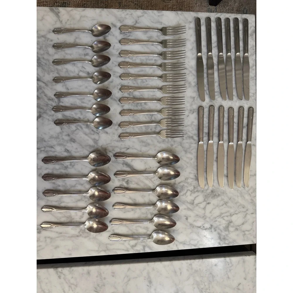 N.S. Co. 18-8 Stainless Steel Flatware Set 40pc Art Deco Ridged Silverware MCM